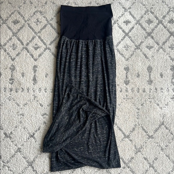 Ingrid & Isabel Black Marble Maternity Midi Skirt - Picture 4 of 4